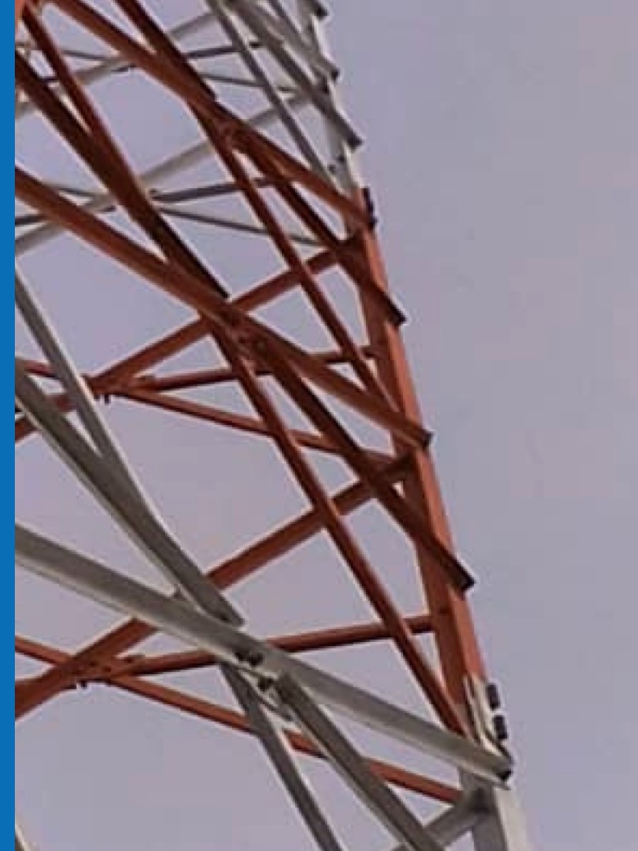 Telecommunications tower